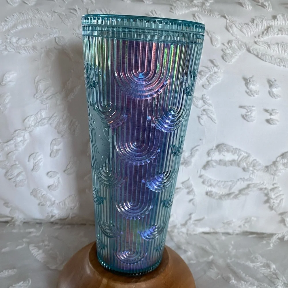 Starbucks Spring 2022 Teal Mermaid Scale Iridescent Venti Tumbler 24 Ounce - Picture 2 of 11